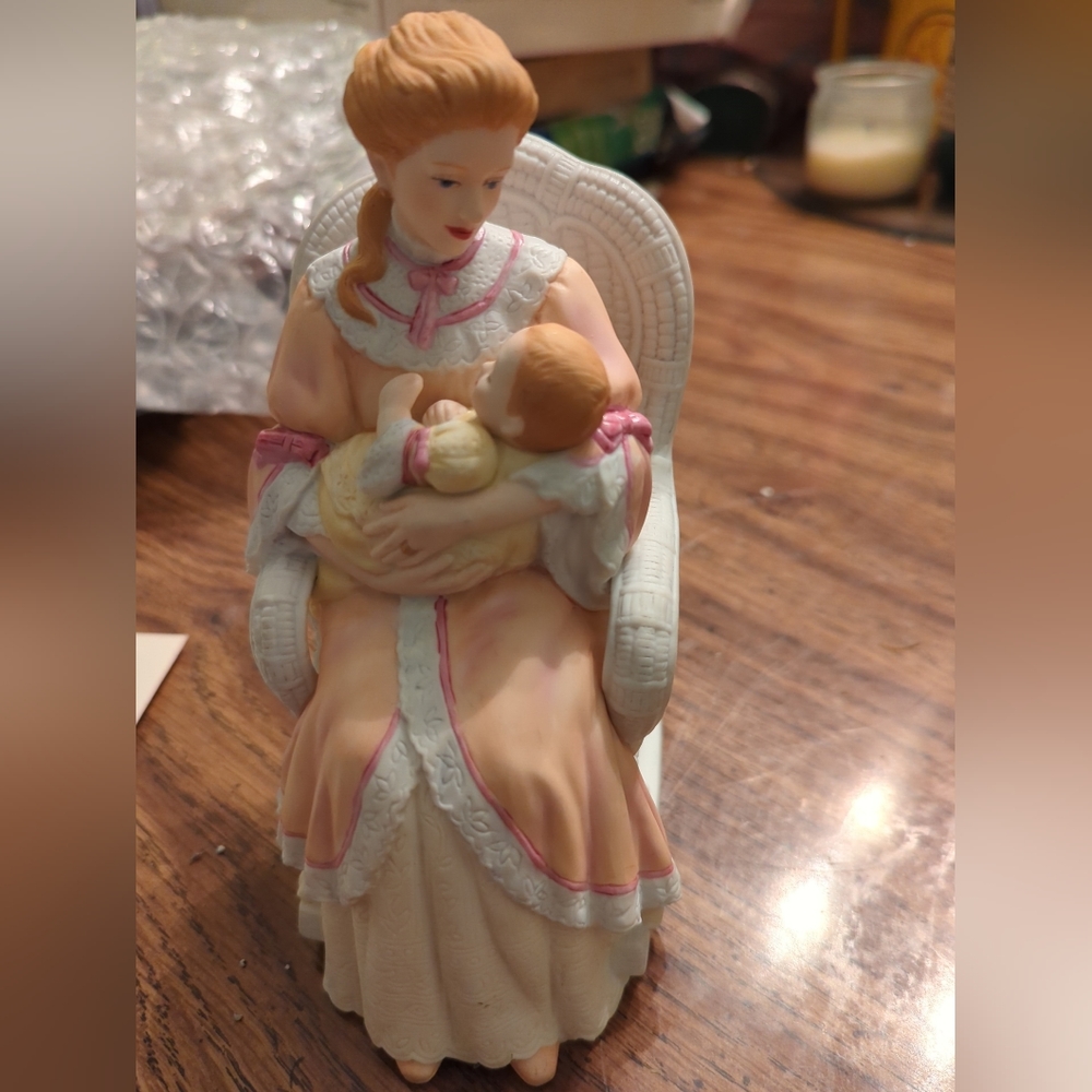 Limited edition Lenox figurine "The Evening Lullaby"